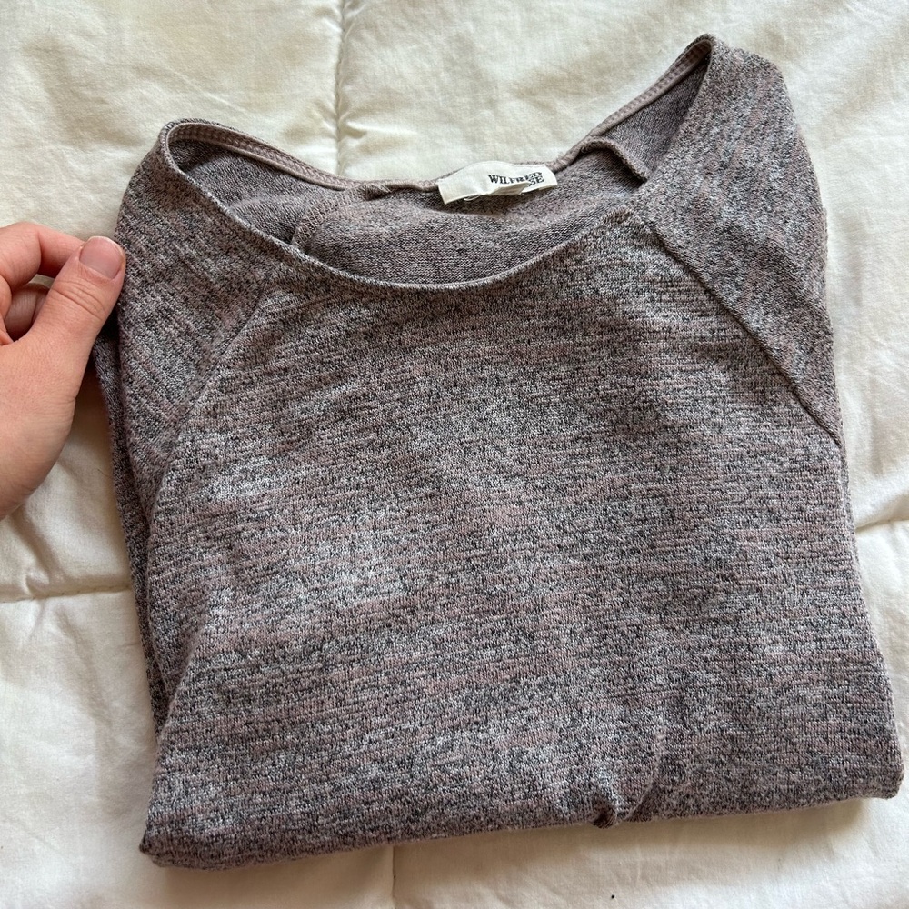 Aritzia/wilfred Longsleeve